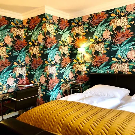 Boutique Ashley's Garden Hotel