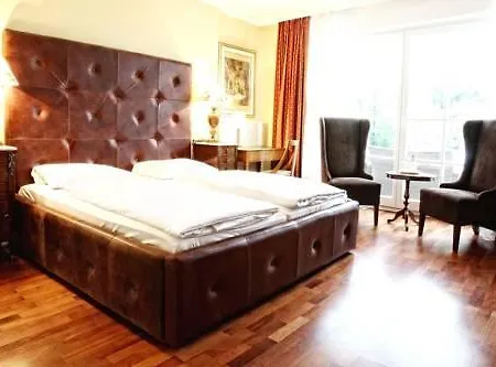 Boutique Ashley's Garden Hotel Dusseldorf
