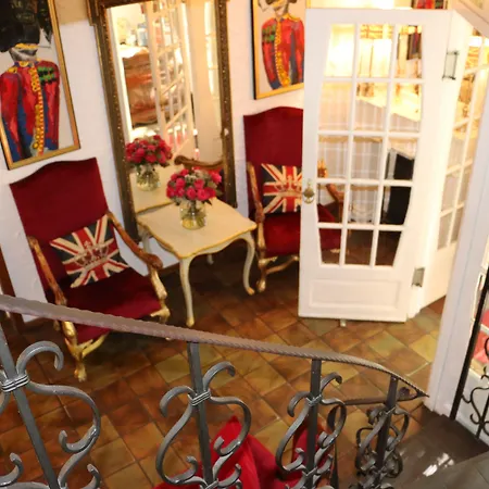 Boutique Ashley's Garden
