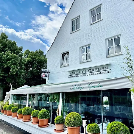 Ashley's Garden Hotel