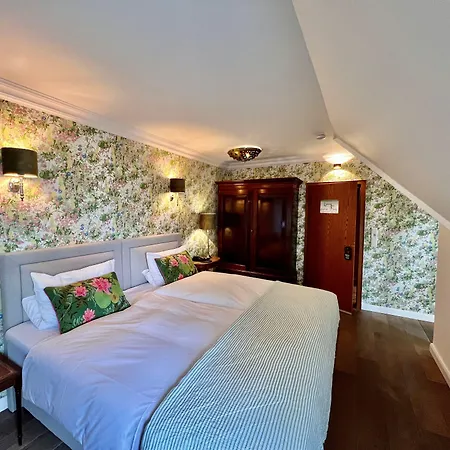 Hotel Boutique Ashley's Garden Dusseldorf