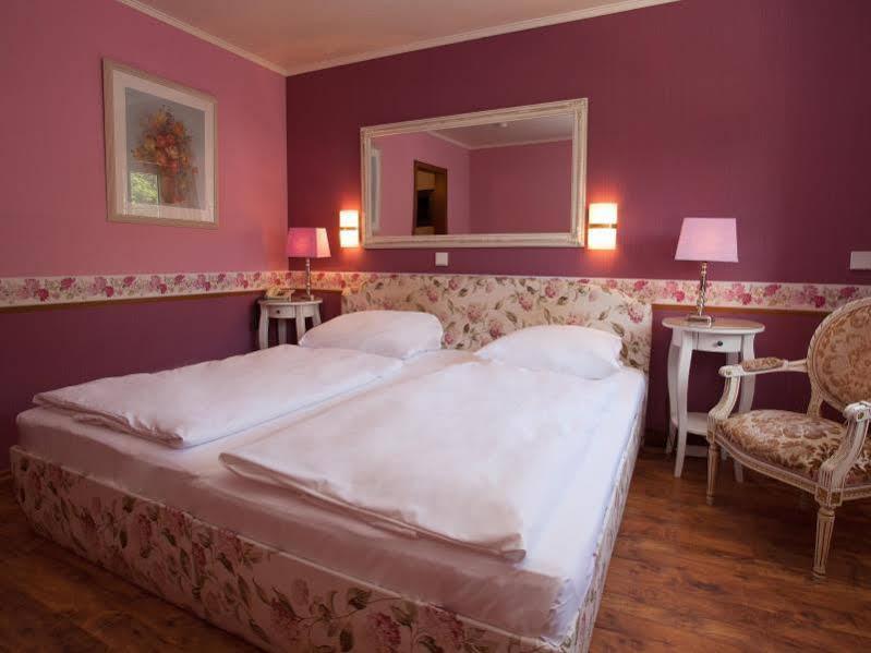 Hotel Ashley's Garden 4*