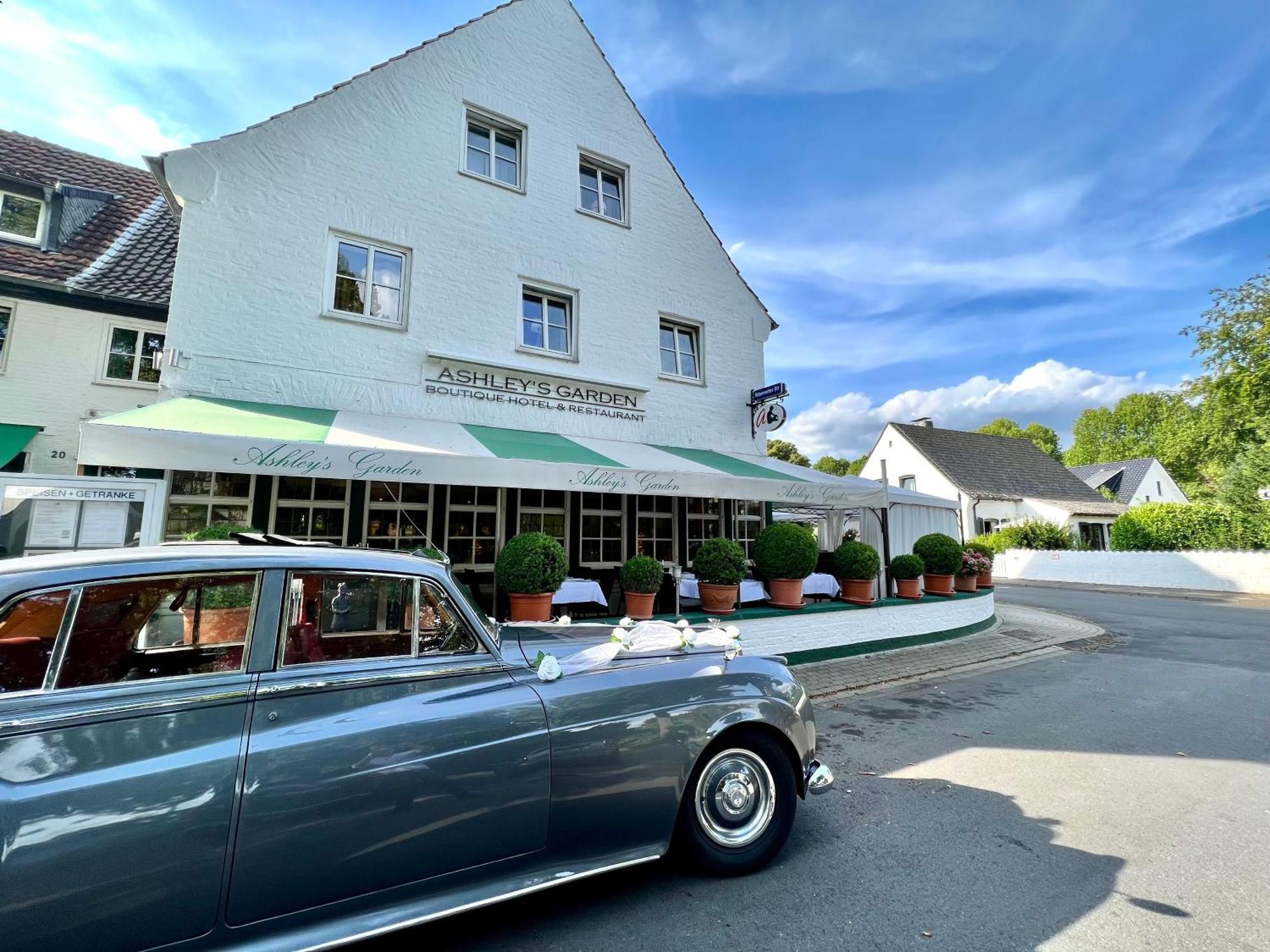 Ashley's Garden Hotel