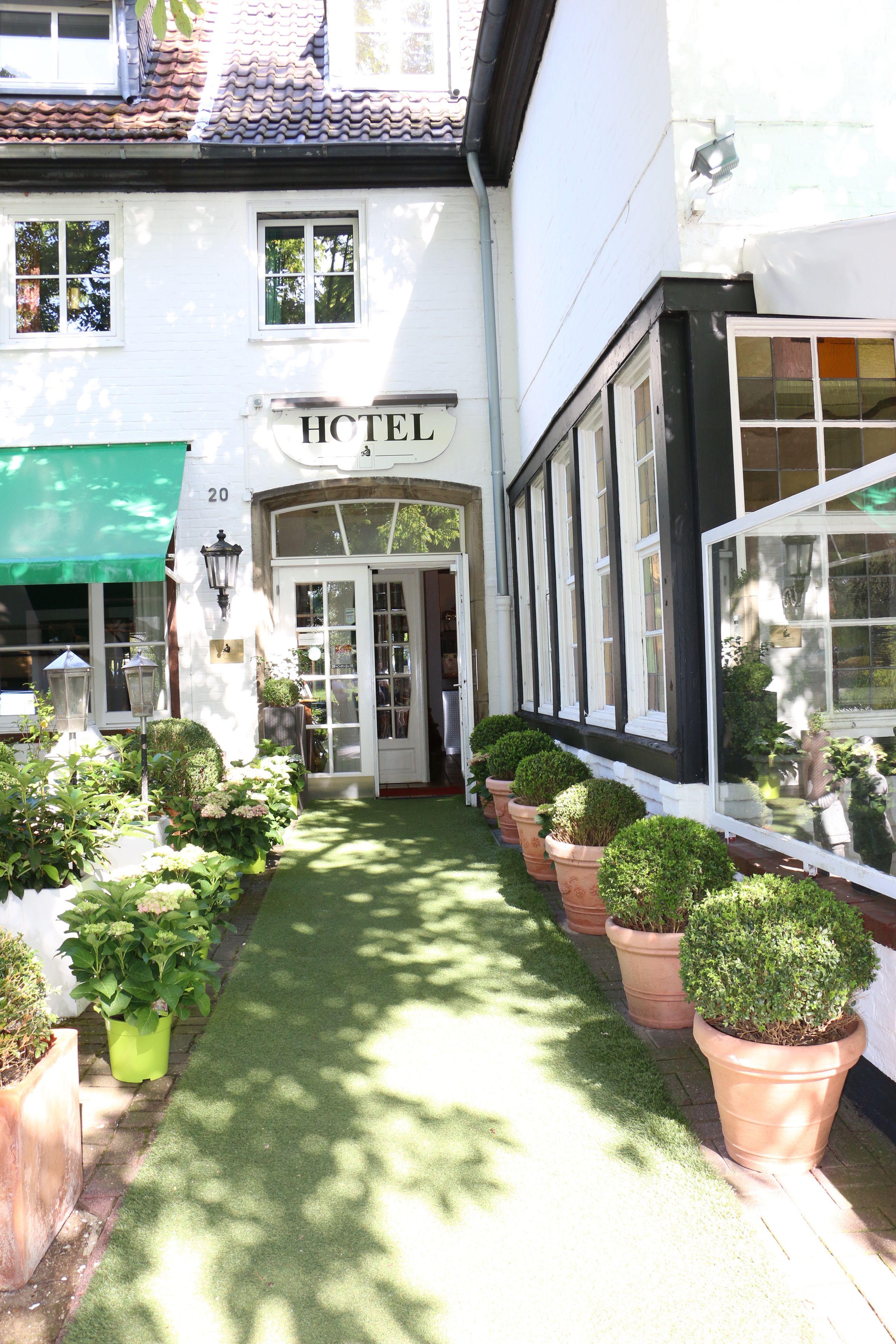 Ashley's Garden Dusseldorf