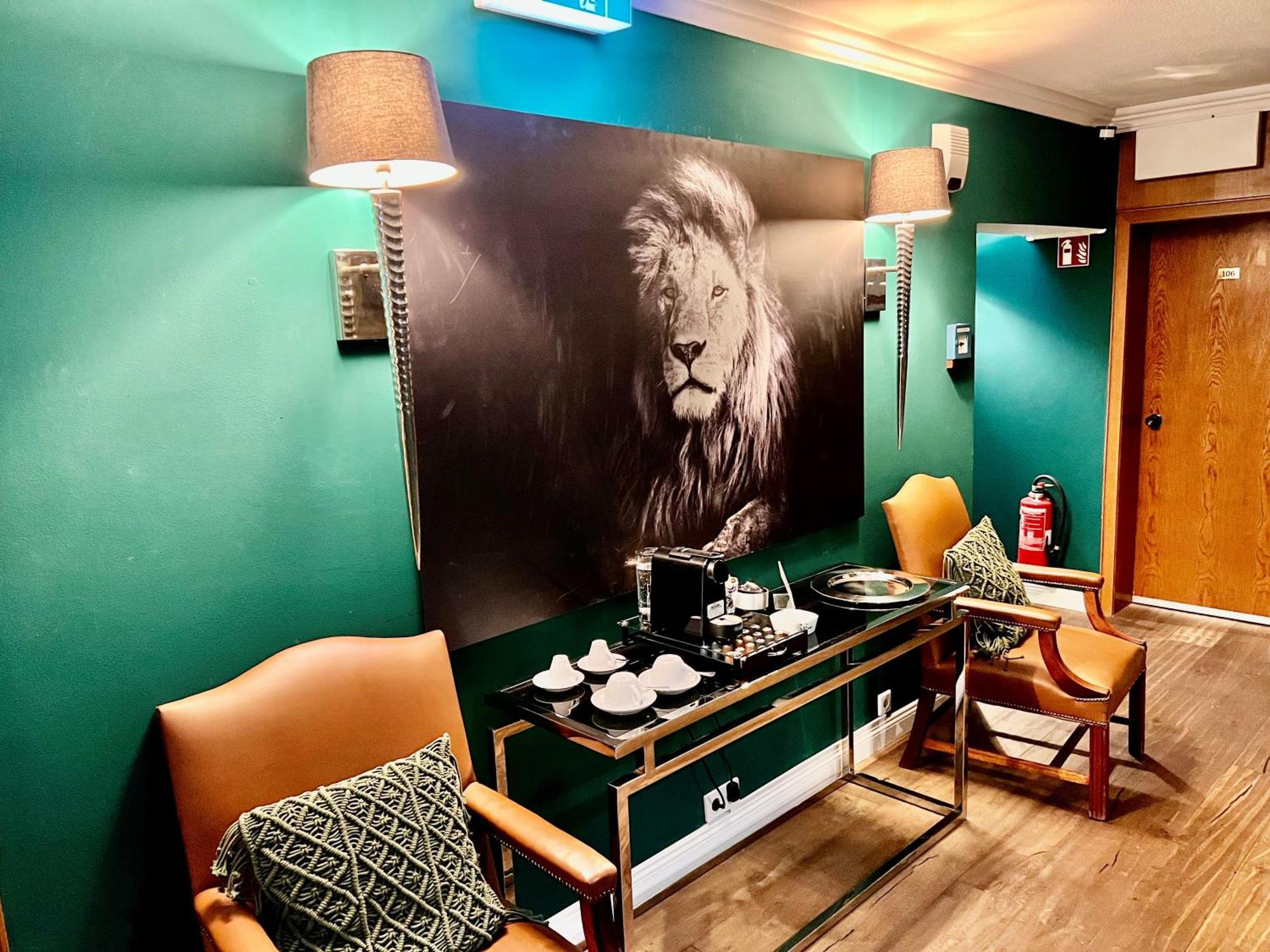 Ashley's Garden Hotel 4*