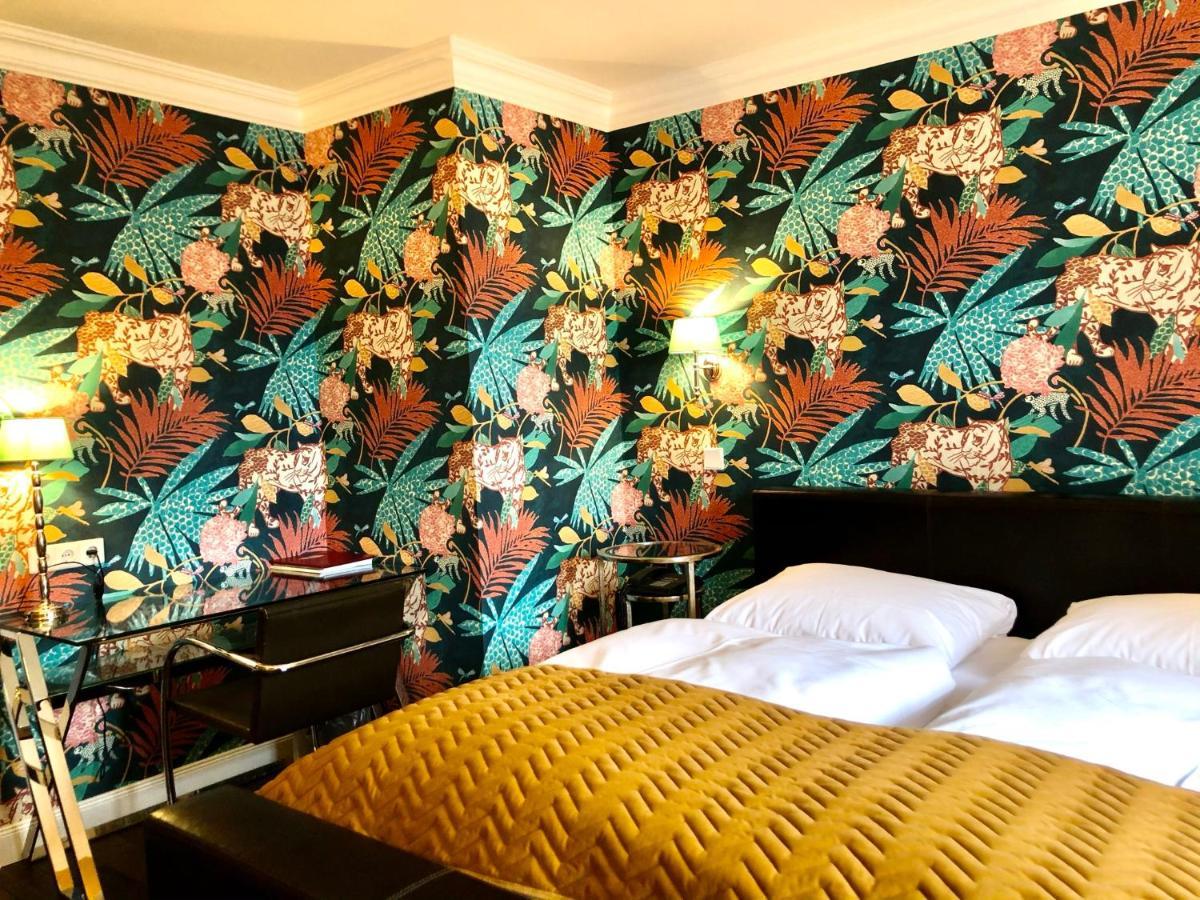 Ashley's Garden Hotel