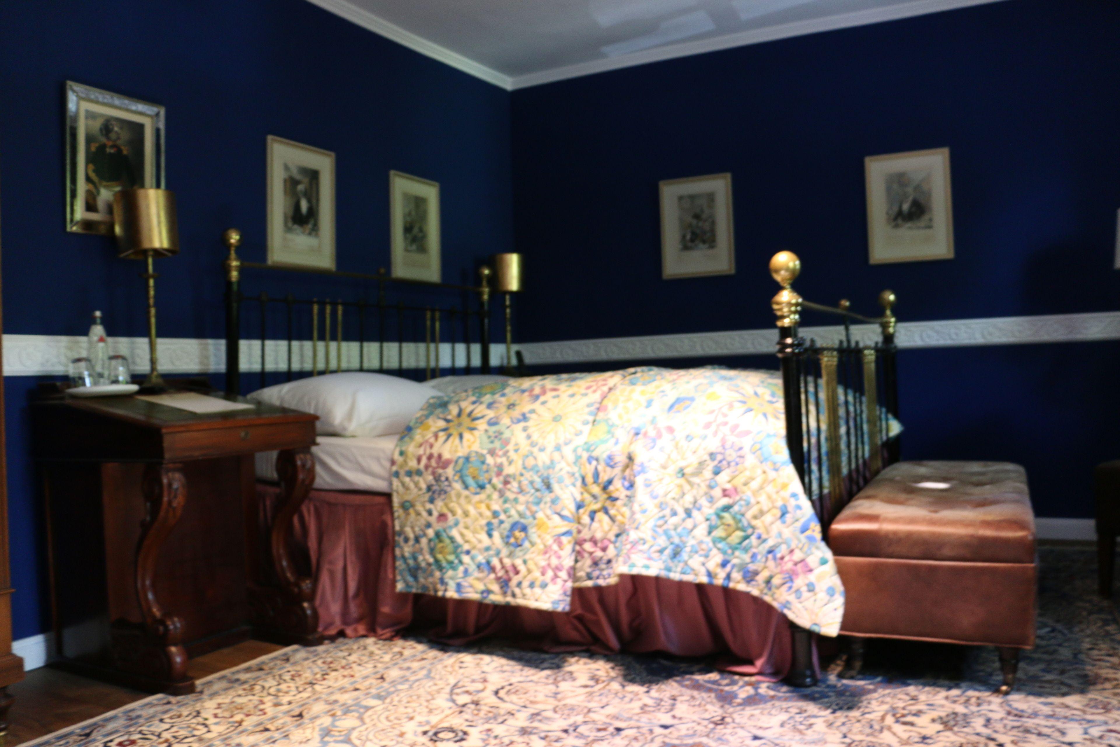 Ashley's Garden Hotel 4*