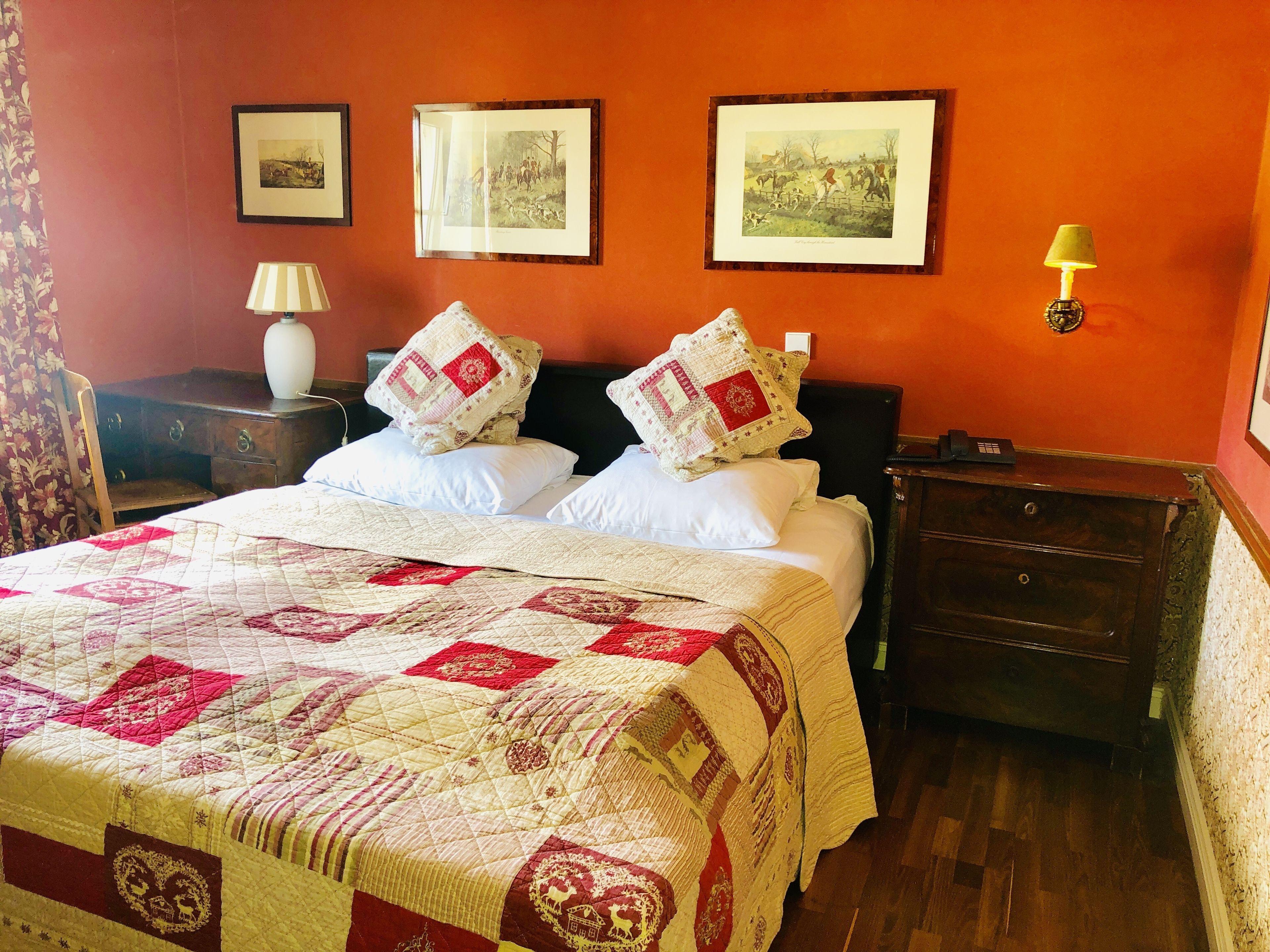 Ashley's Garden Hotel