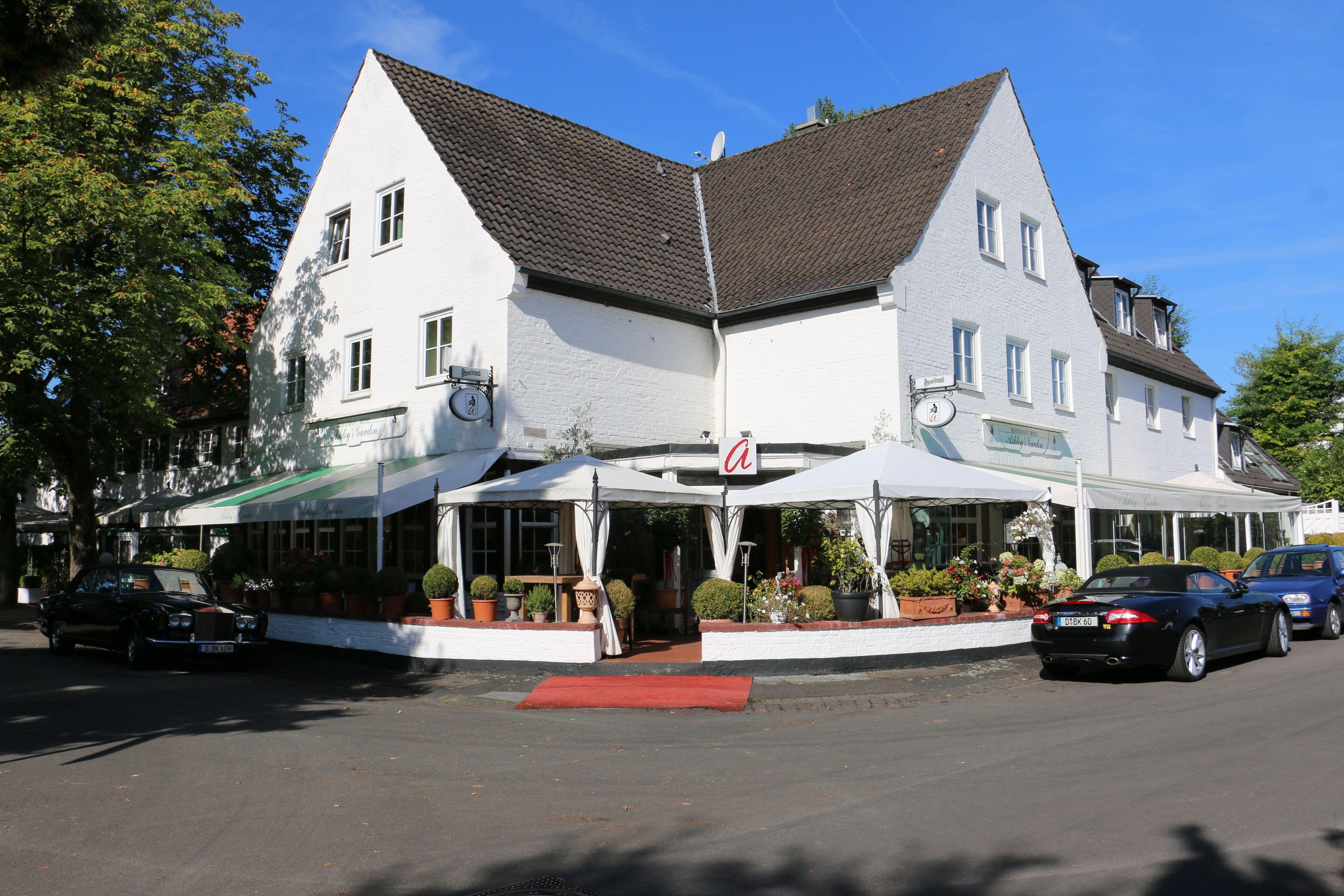 Ashley's Garden Hotel